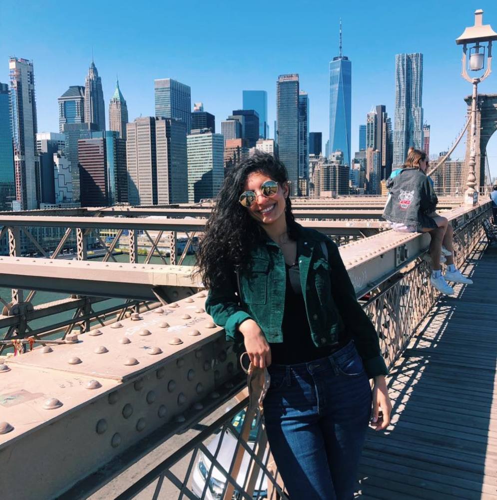 Meet your Posher, Desiree